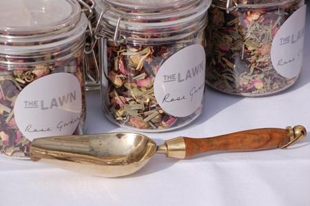 The Lawn Collection - Stand FD54